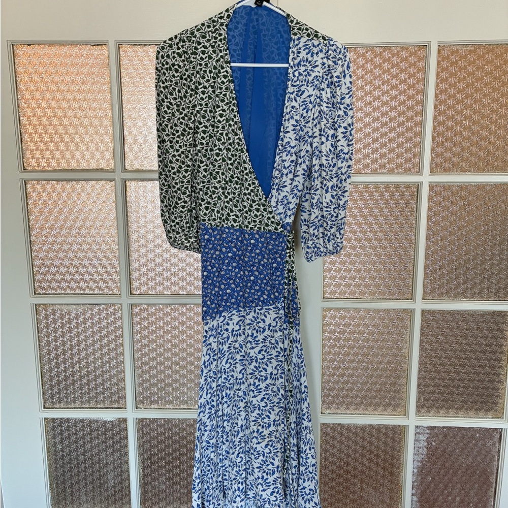 Ann Taylor Floral Wrap Long Sleeve Flare Midi Dress Size 6P - Picture 2 of 9